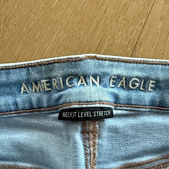 American Eagle Outfitters Light Blue Flare Jeans - Picture 2 of 3